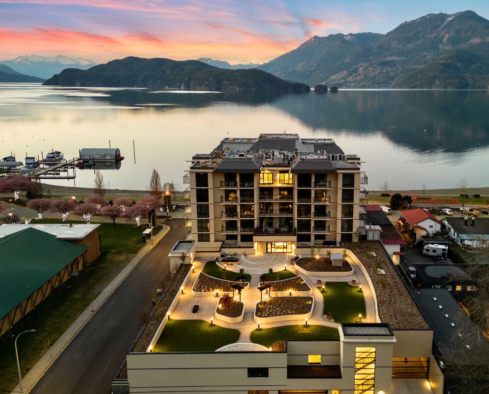 Property Photo: 120 Esplanade Avenue 507 BC V0M 1K0