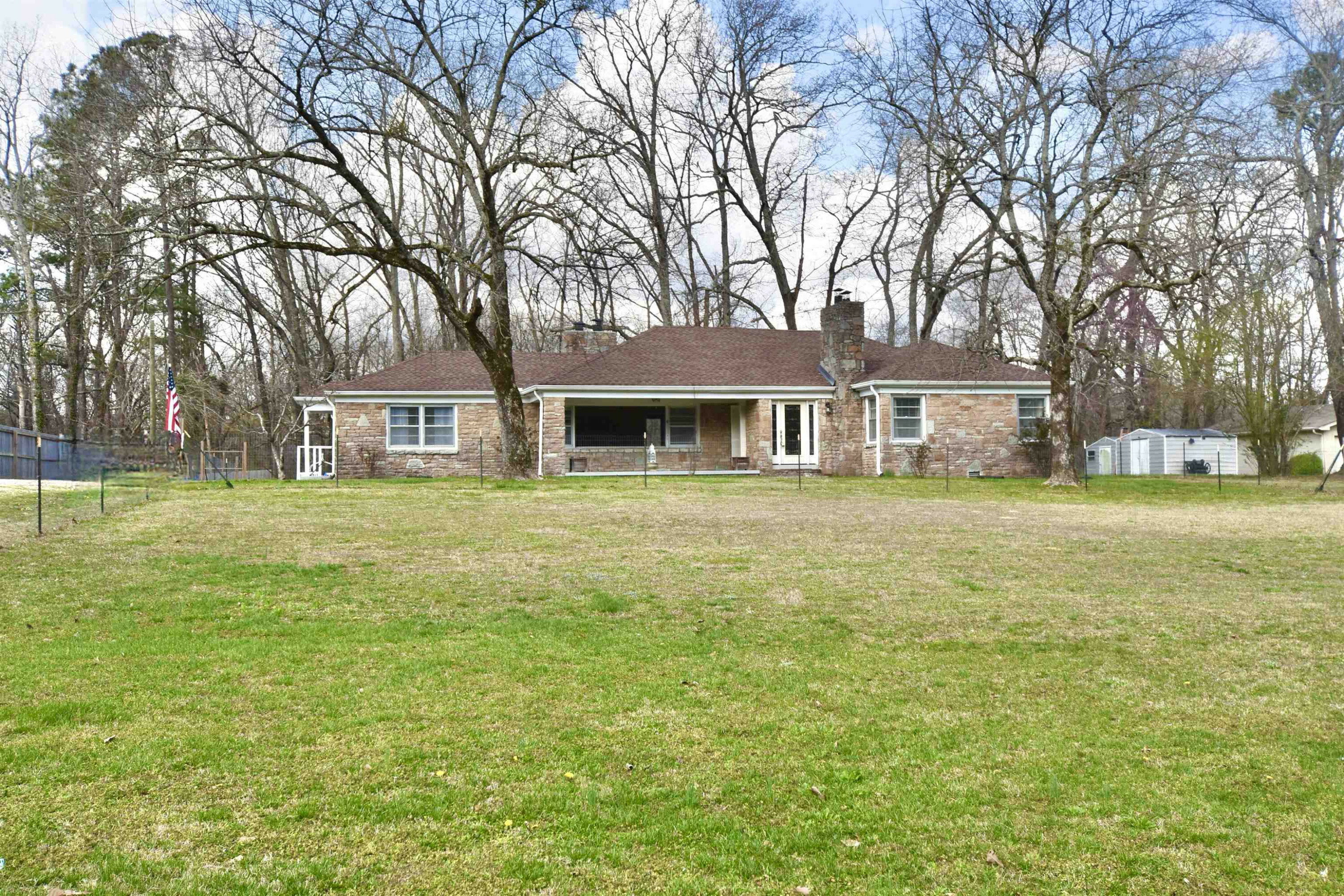 Property Photo:  2379 Highway 70 E Highway  TN 38305 