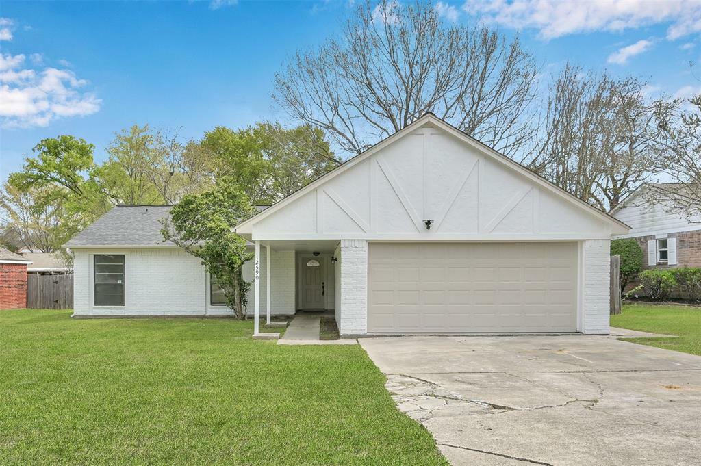 Property Photo:  12590 Hackberry Drive  TX 77318 