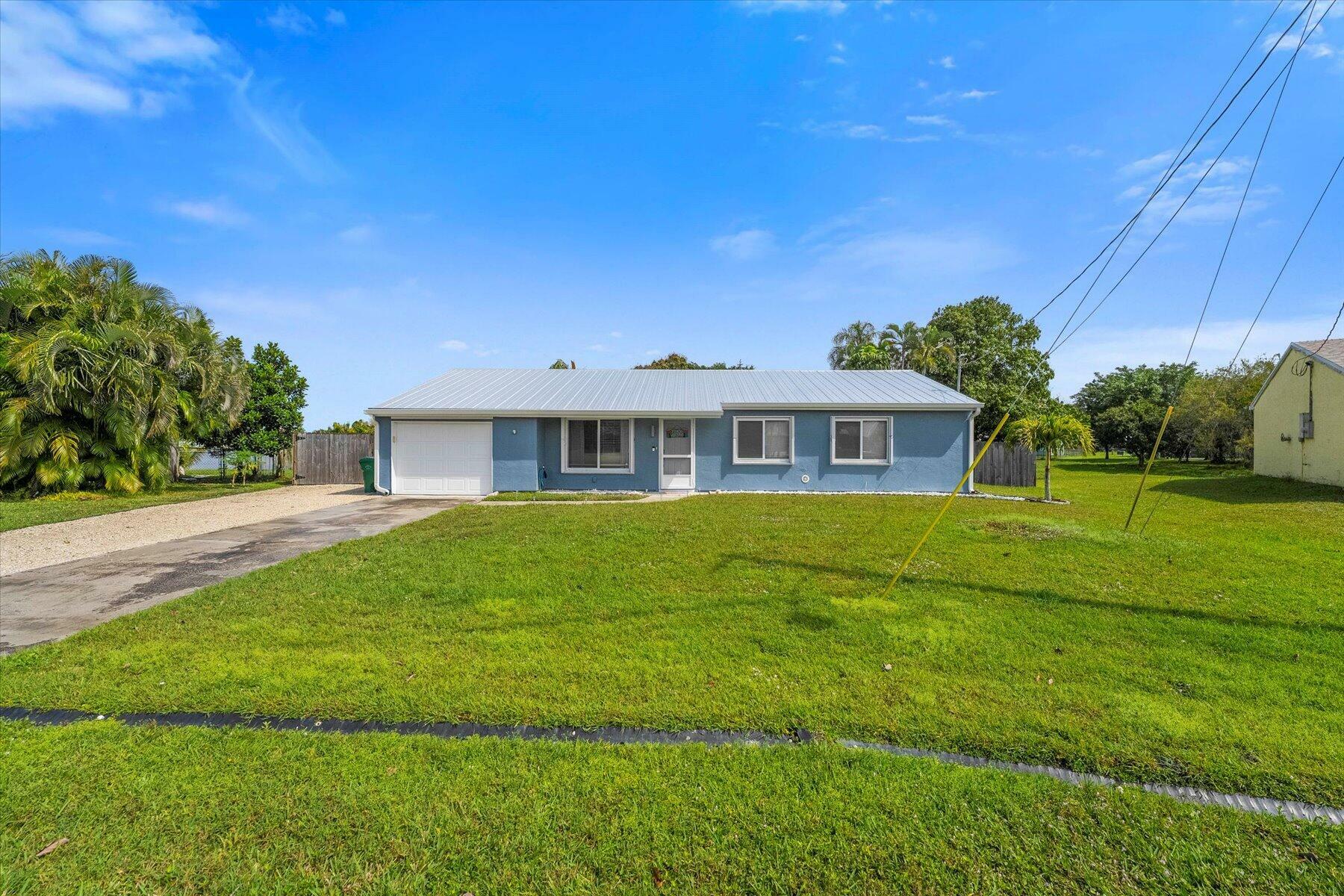 Property Photo:  2313 SE Pinero Road  FL 34952 