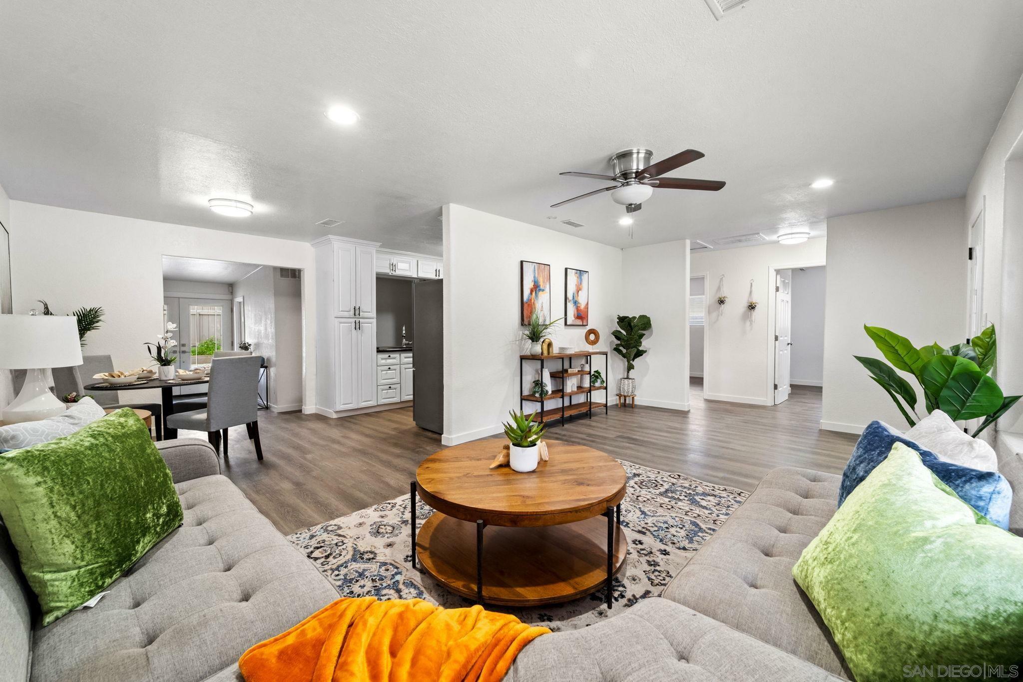 Property Photo: 564 Broadview St CA 91977