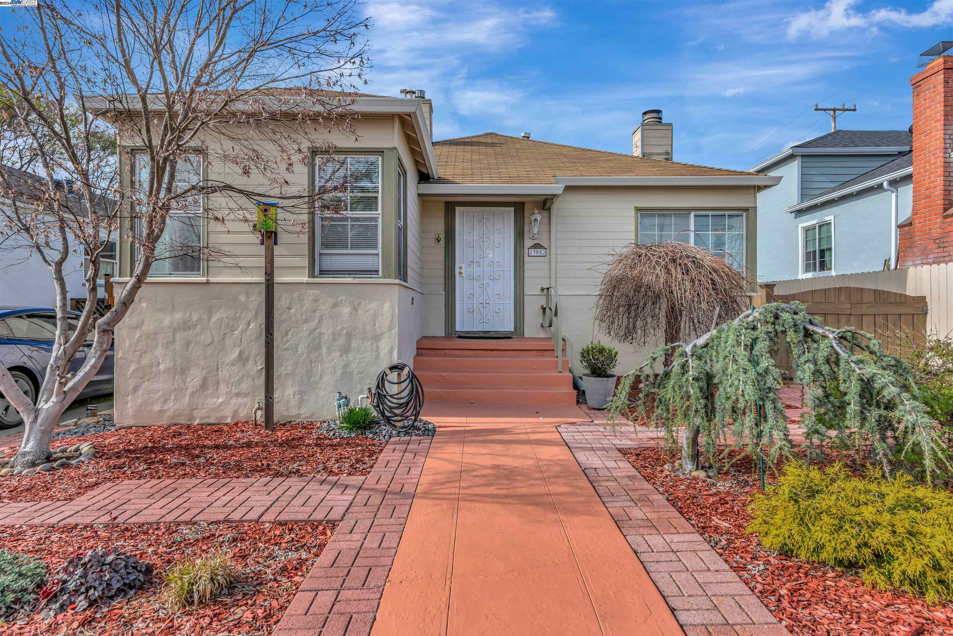 Property Photo:  308 Belleview Dr  CA 94577 