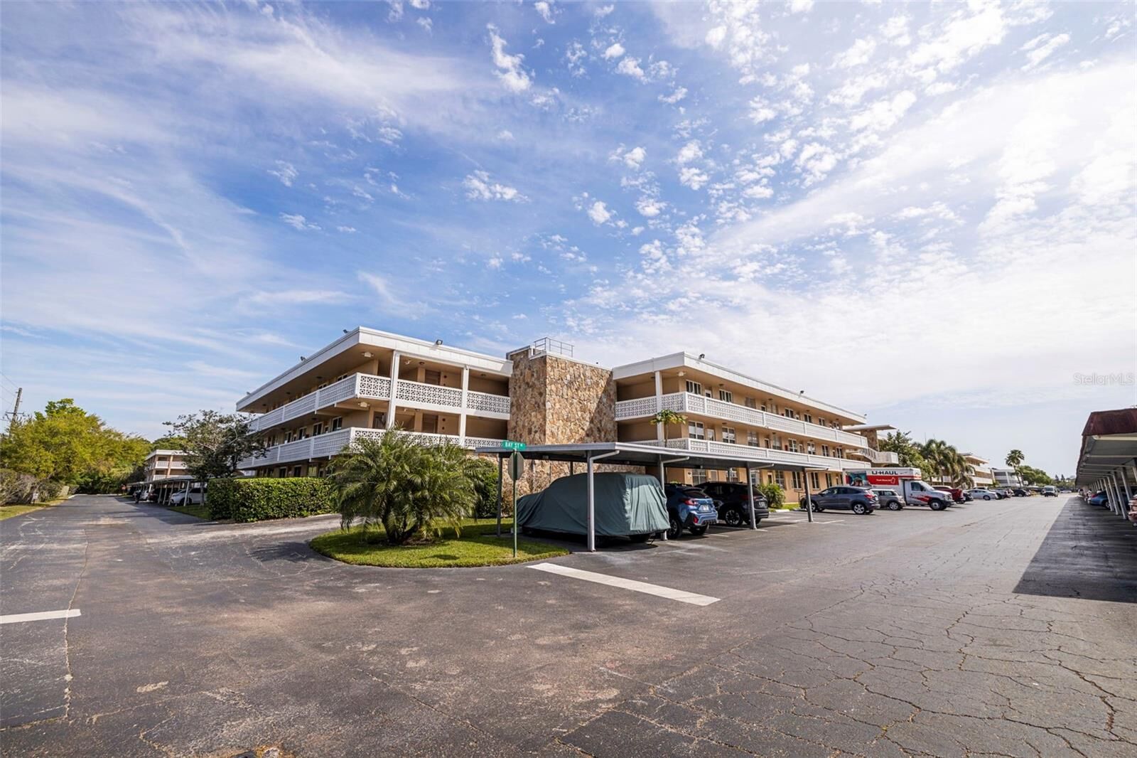 Property Photo:  5095 Bay Street NE 307  FL 33703 