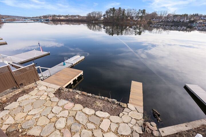 Property Photo: 143 Lake Ave 143 MA 01604