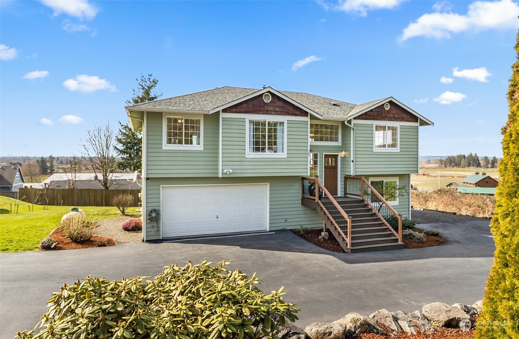 Property Photo:  804 72nd Drive SE  WA 98258 