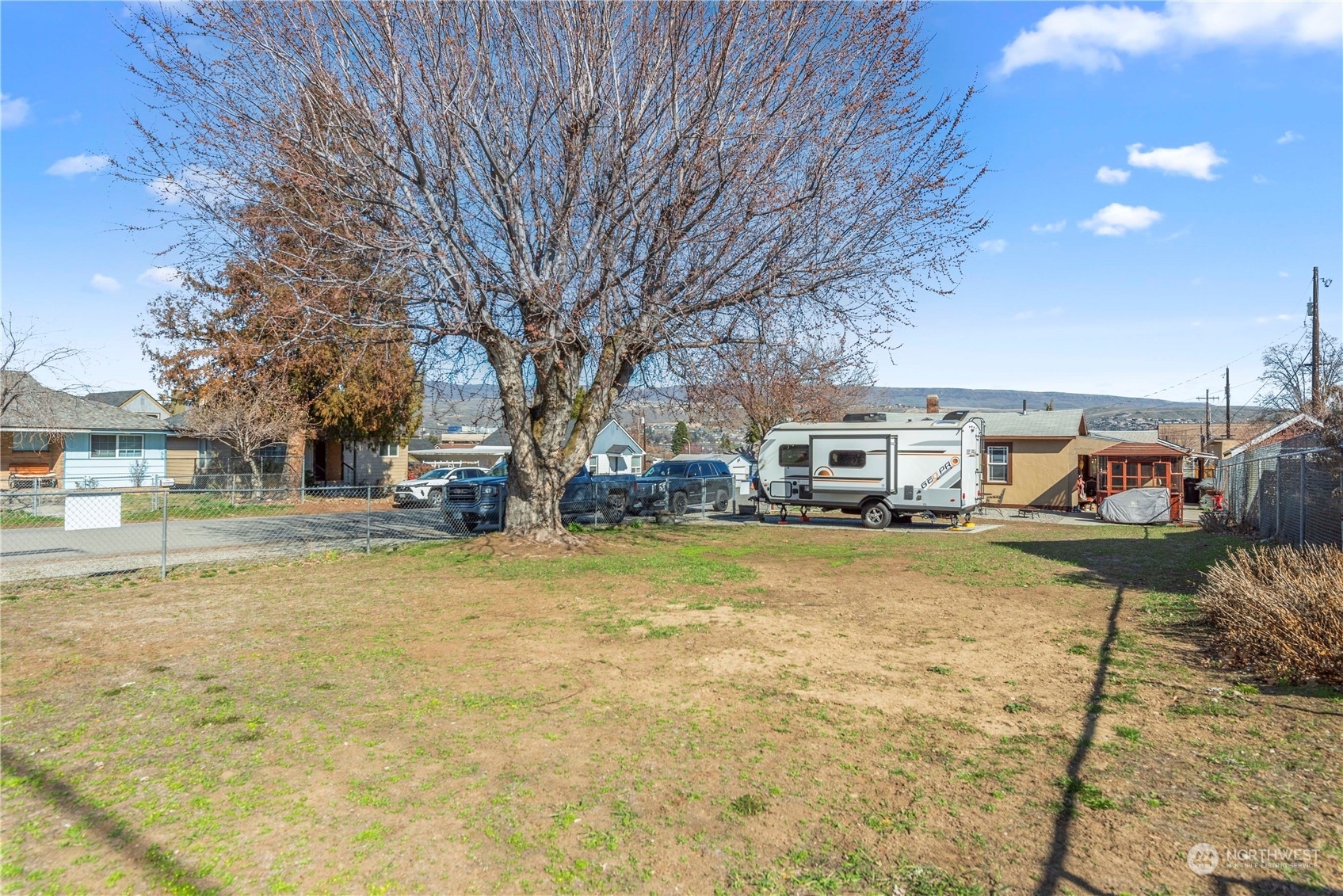 Property Photo: 623 Sunset Avenue WA 98801