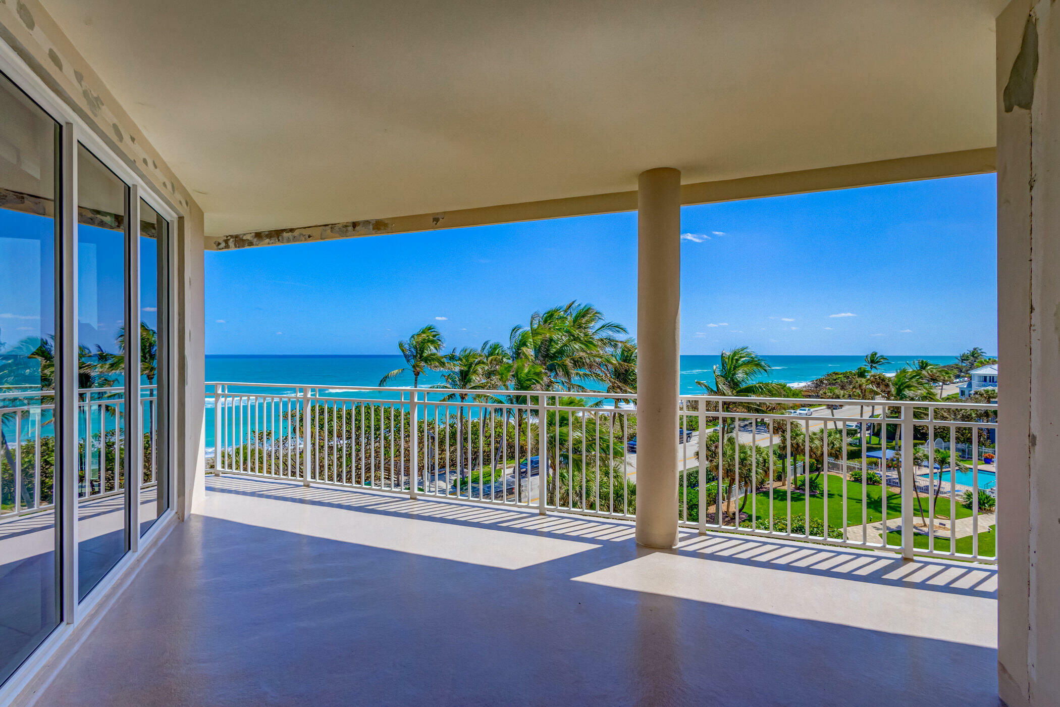 Property Photo:  1660 S Highway A1a 341  FL 33477 