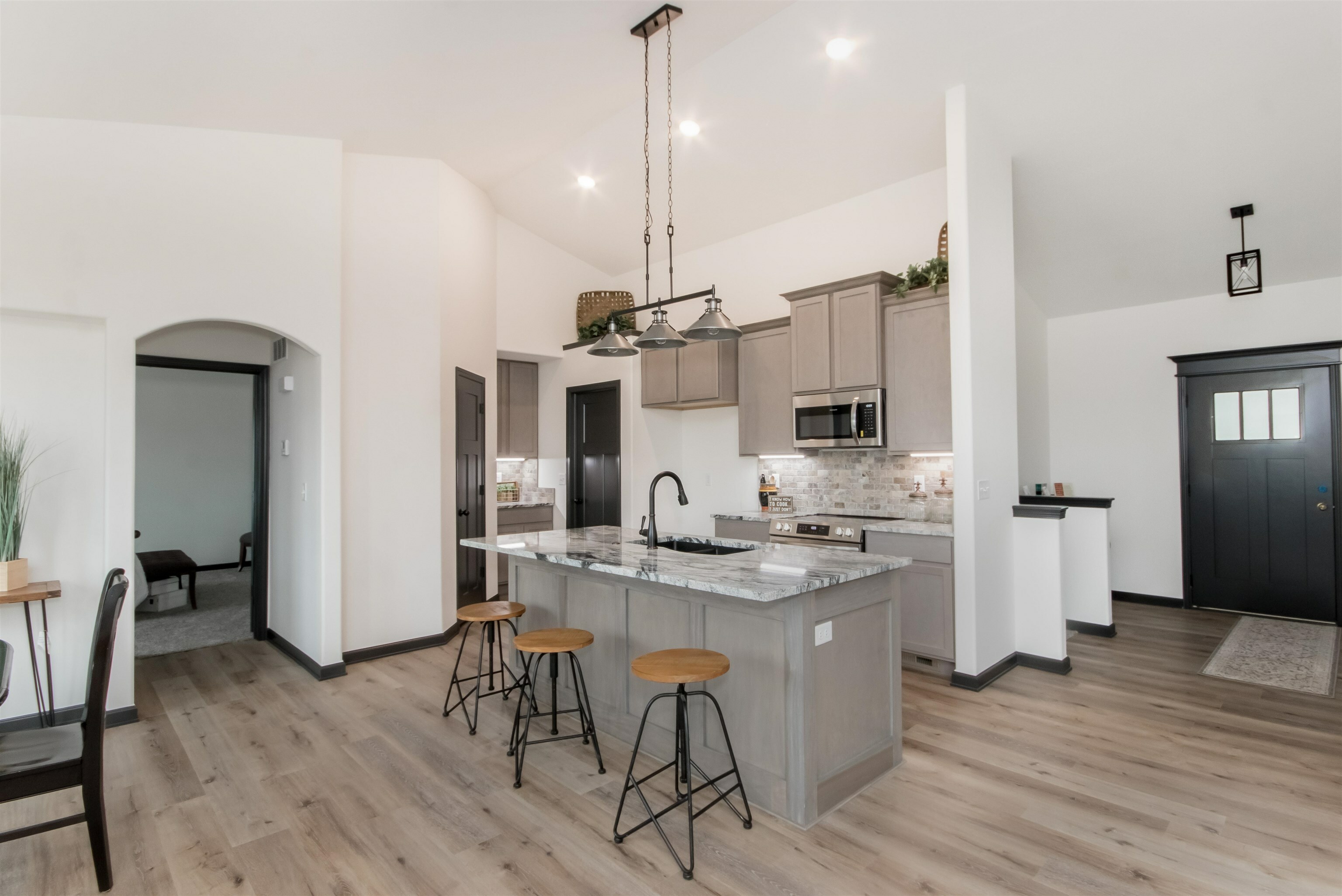 Property Photo: 2528 Spring Meadows Ct KS 67037