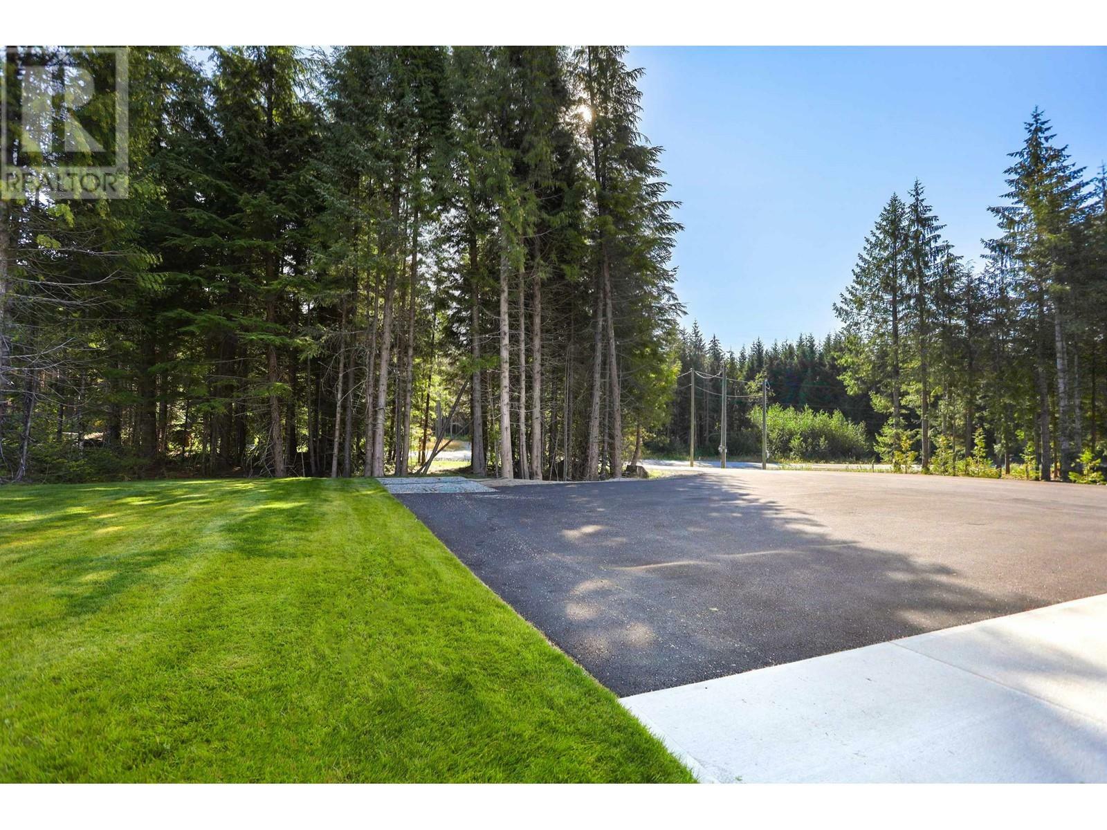 Property Photo:  281 Loganberry Avenue  BC V8C 0B6 