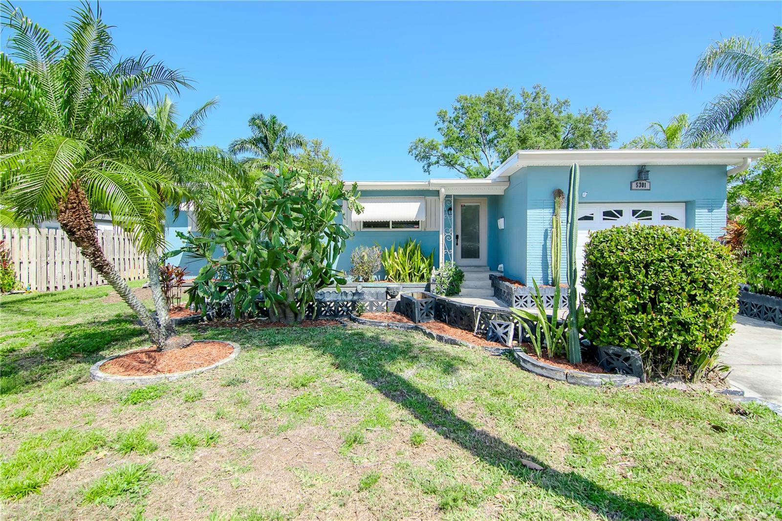 Property Photo: 5301 9th Avenue N FL 33710