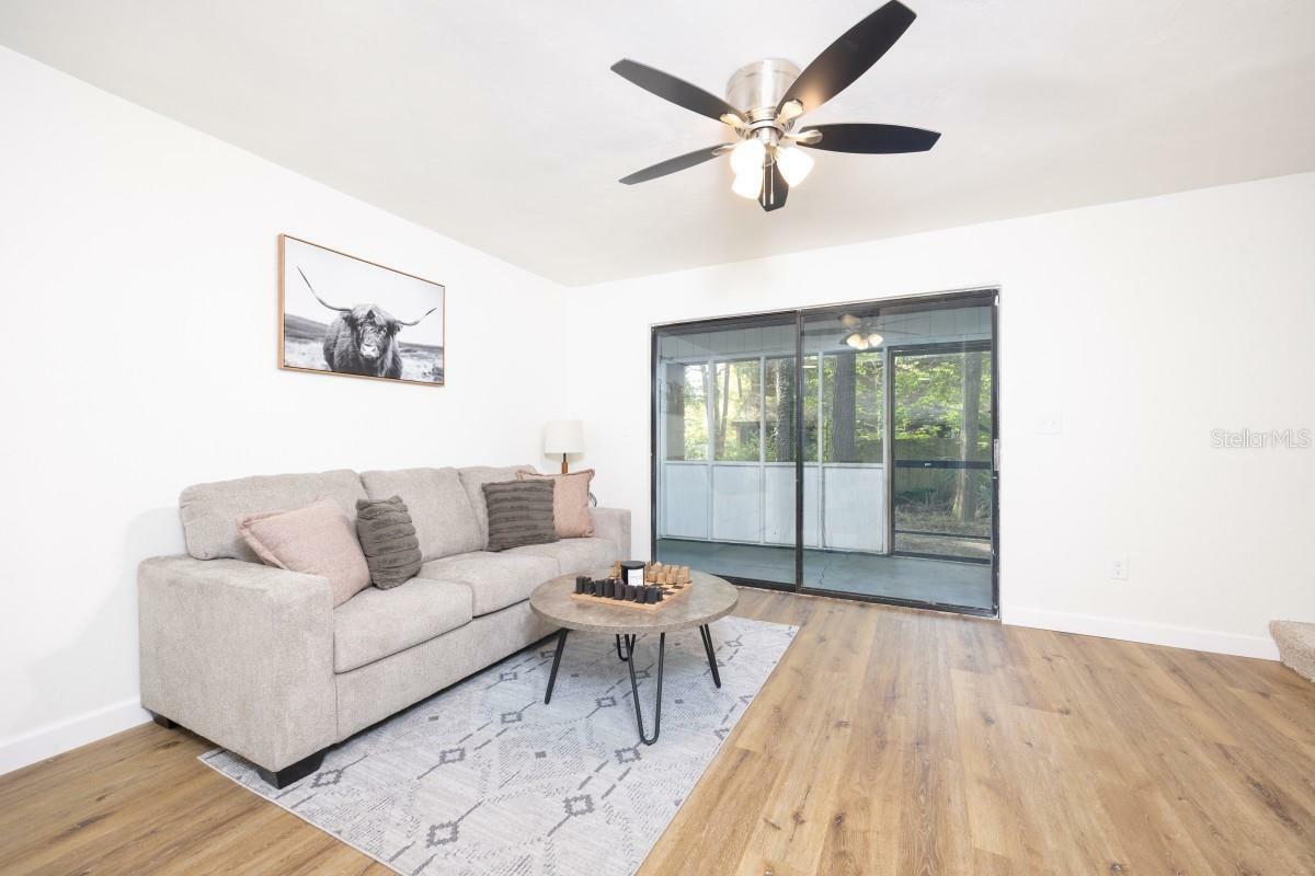 Property Photo: 6921 SW 45th Avenue FL 32608