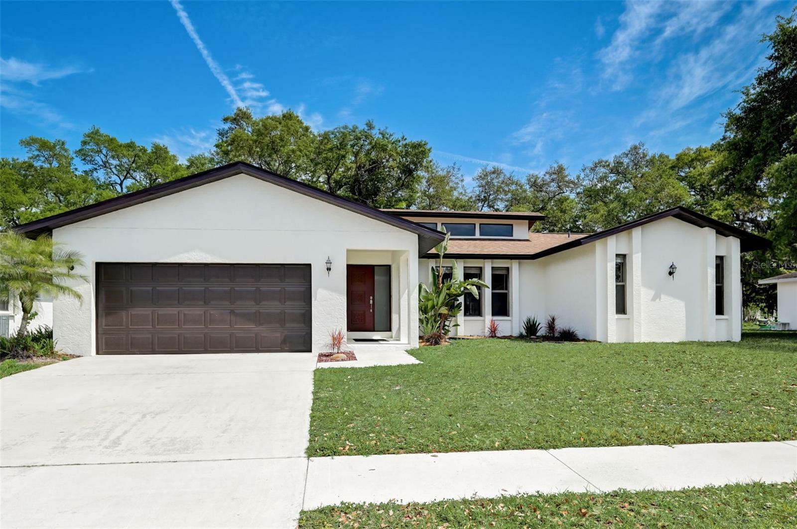 Property Photo:  2467 Wood Oak Drive  FL 34232 