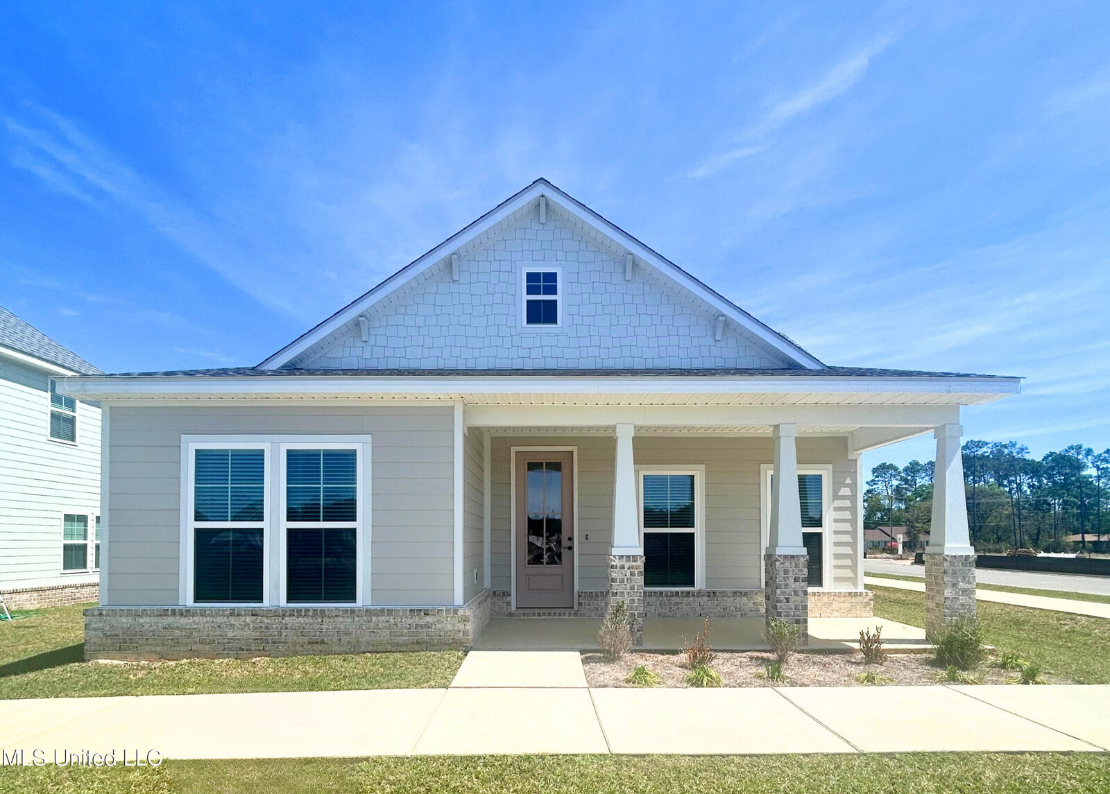 Property Photo:  101 Everly Circle  MS 39564 