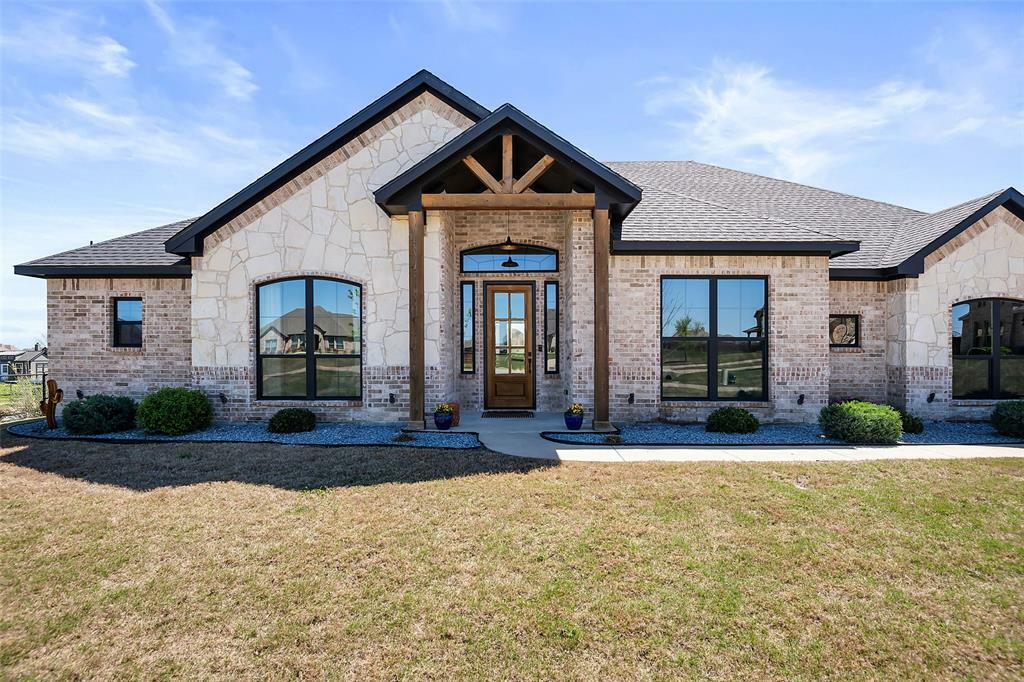 Property Photo:  251 Westward Court  TX 75167 