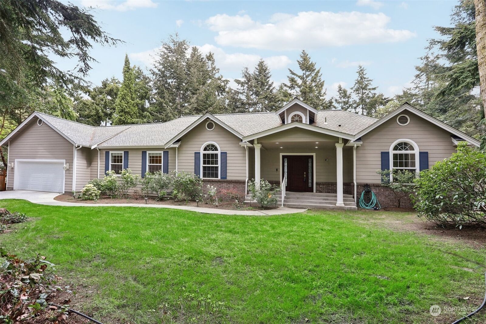 Property Photo:  176 N Pheasant Run Road  WA 98239 