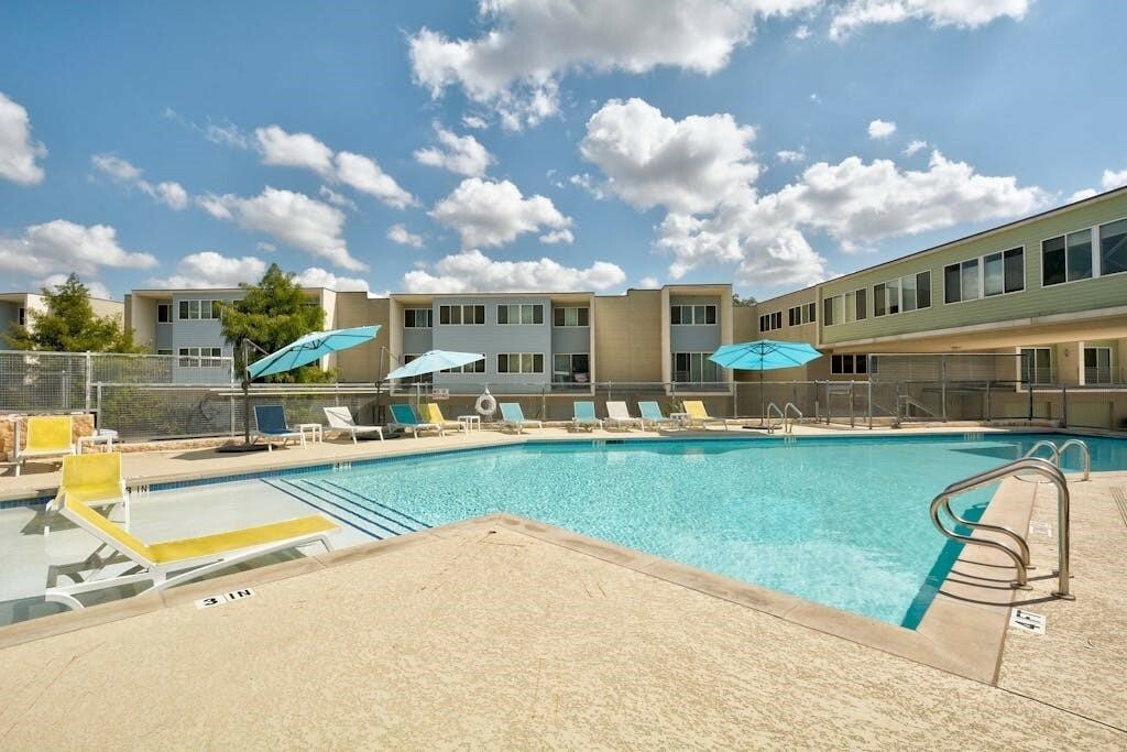 Property Photo:  604 N Bluff Drive 253  TX 78745 