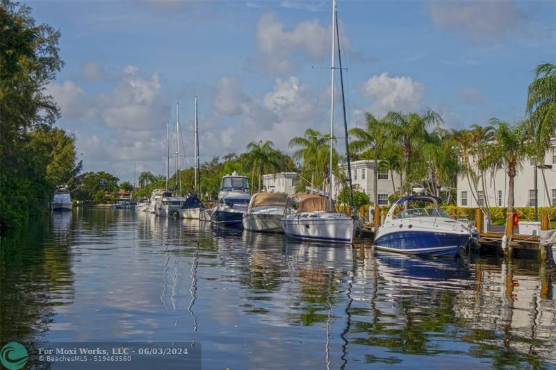 Property Photo:  6403 Bay Club Dr 1  FL 33308 