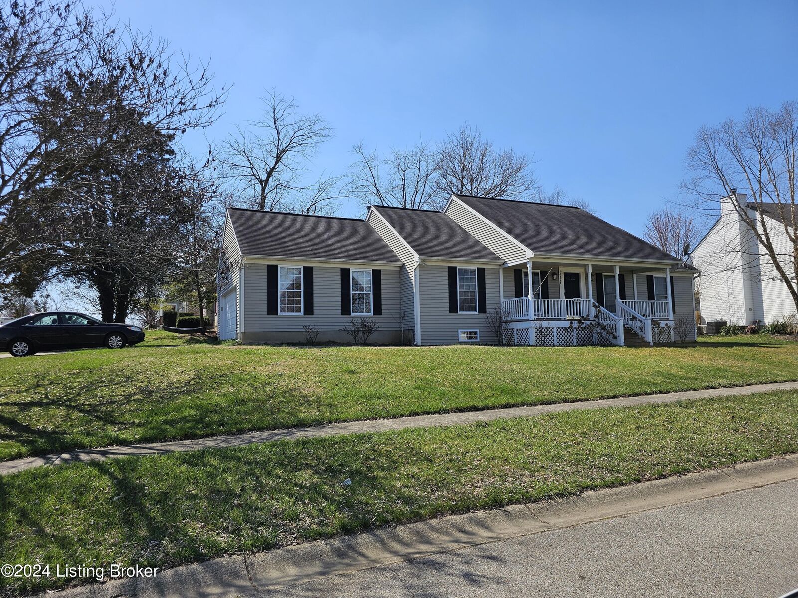 Property Photo:  14406 Fairfield Gardens  KY 40245 