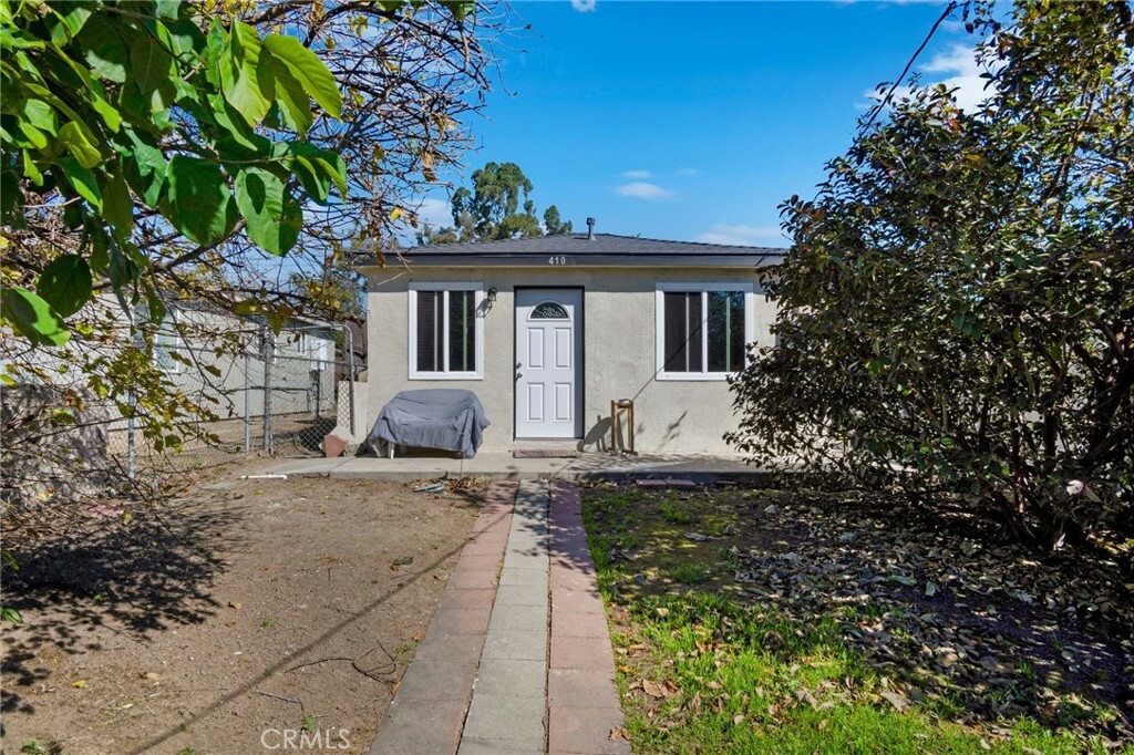 Property Photo:  408 W Francis Street  CA 91762 