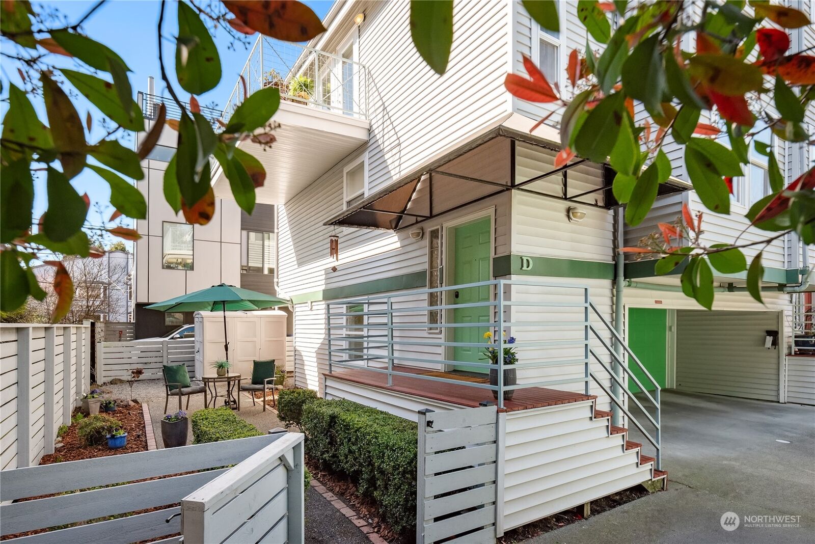 Property Photo:  407 N 49th Street D  WA 98103 