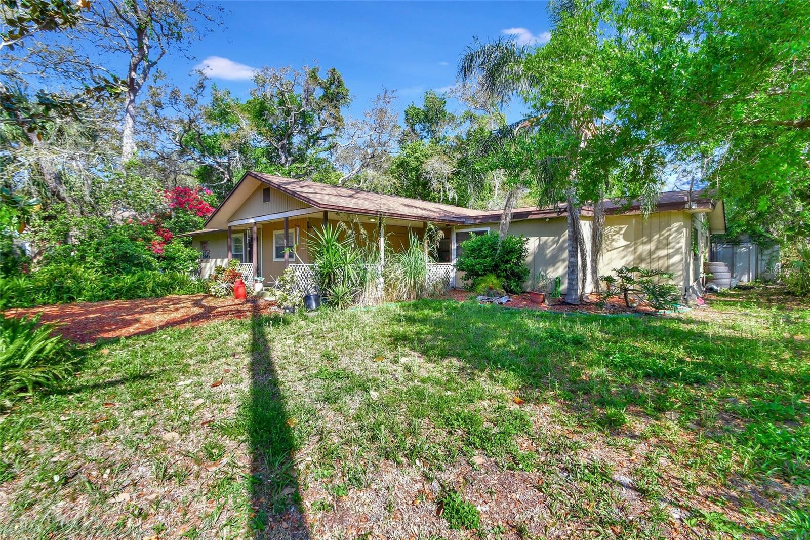 Property Photo:  156 Seminole Avenue  FL 32746 