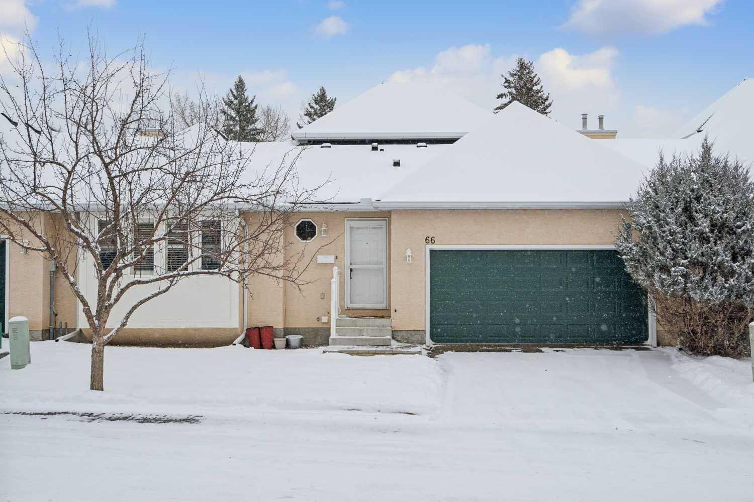 66, Candle Terrace  SW 66  Calgary AB T2W 6G7 photo