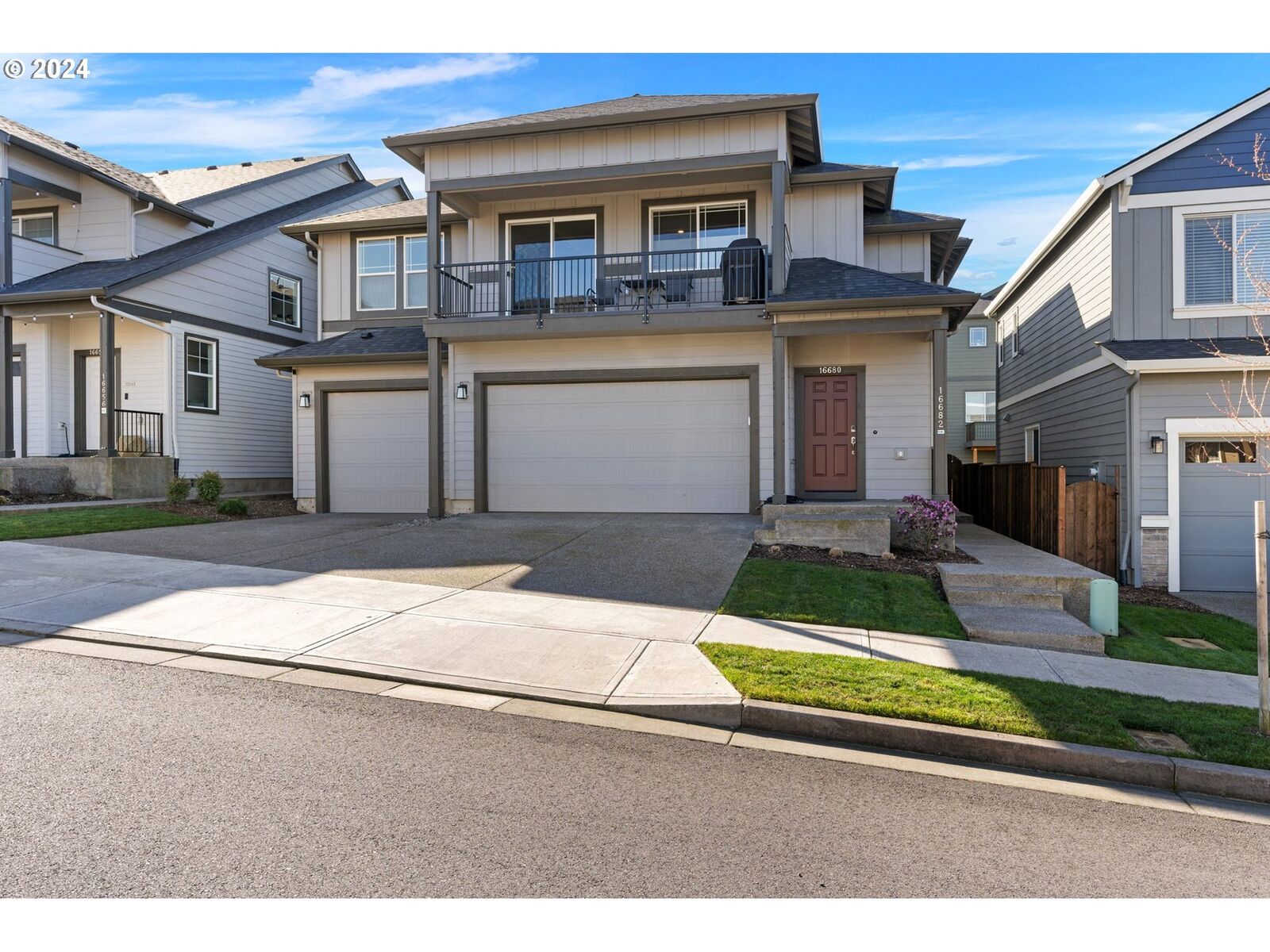 Property Photo:  16680 SW Sunshine Coast St  OR 97224 