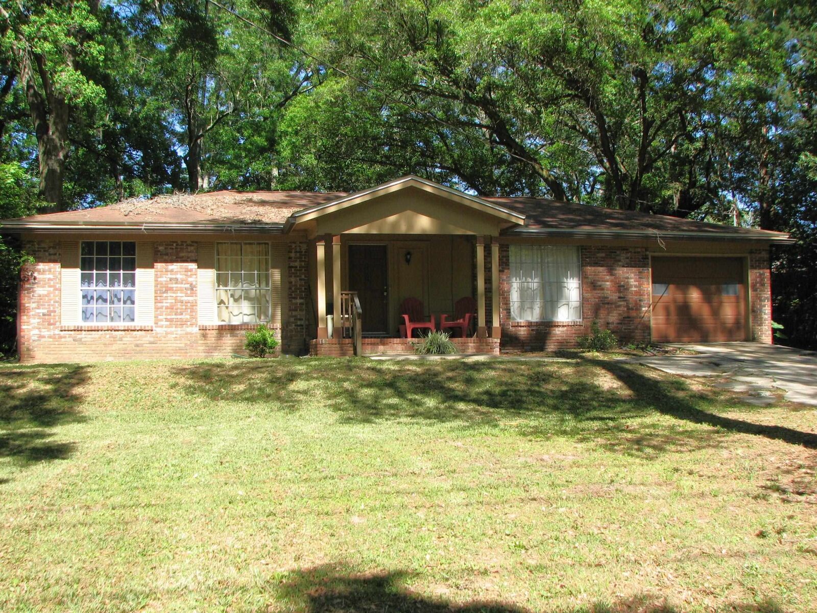 Property Photo:  2105 Old Bainbridge Road  FL 32303-3904 