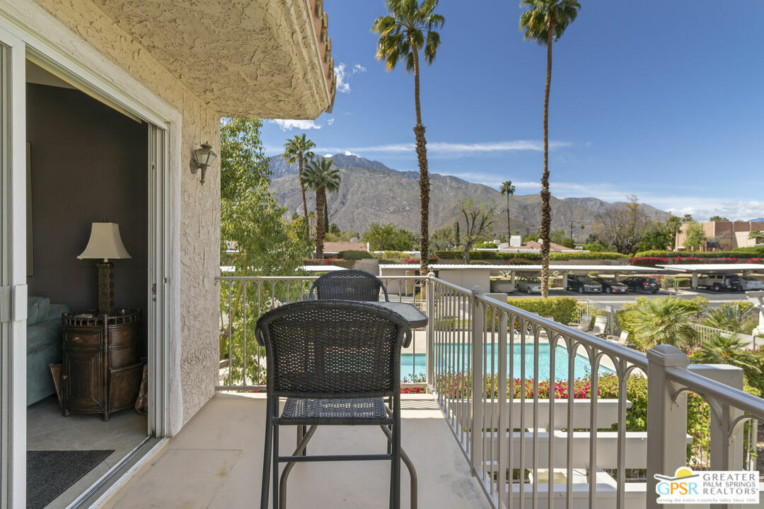 Property Photo:  505  S Farrell Dr G42  CA 92264 