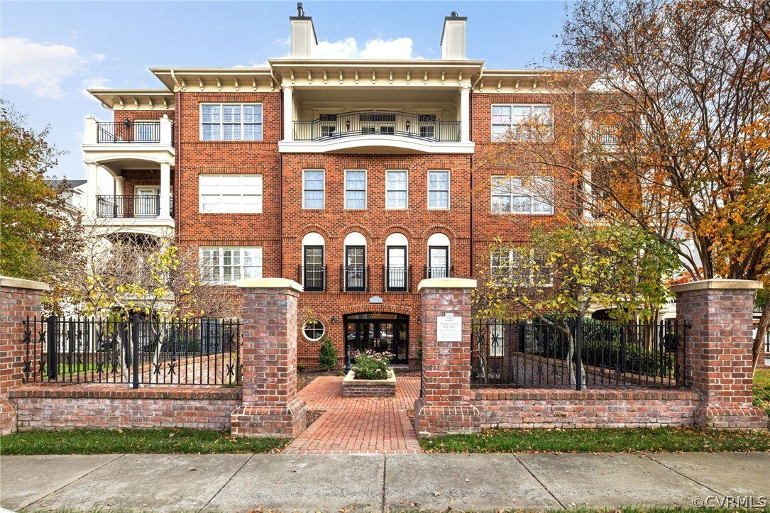 Property Photo: 1231 Byrd Avenue 4A VA 23226