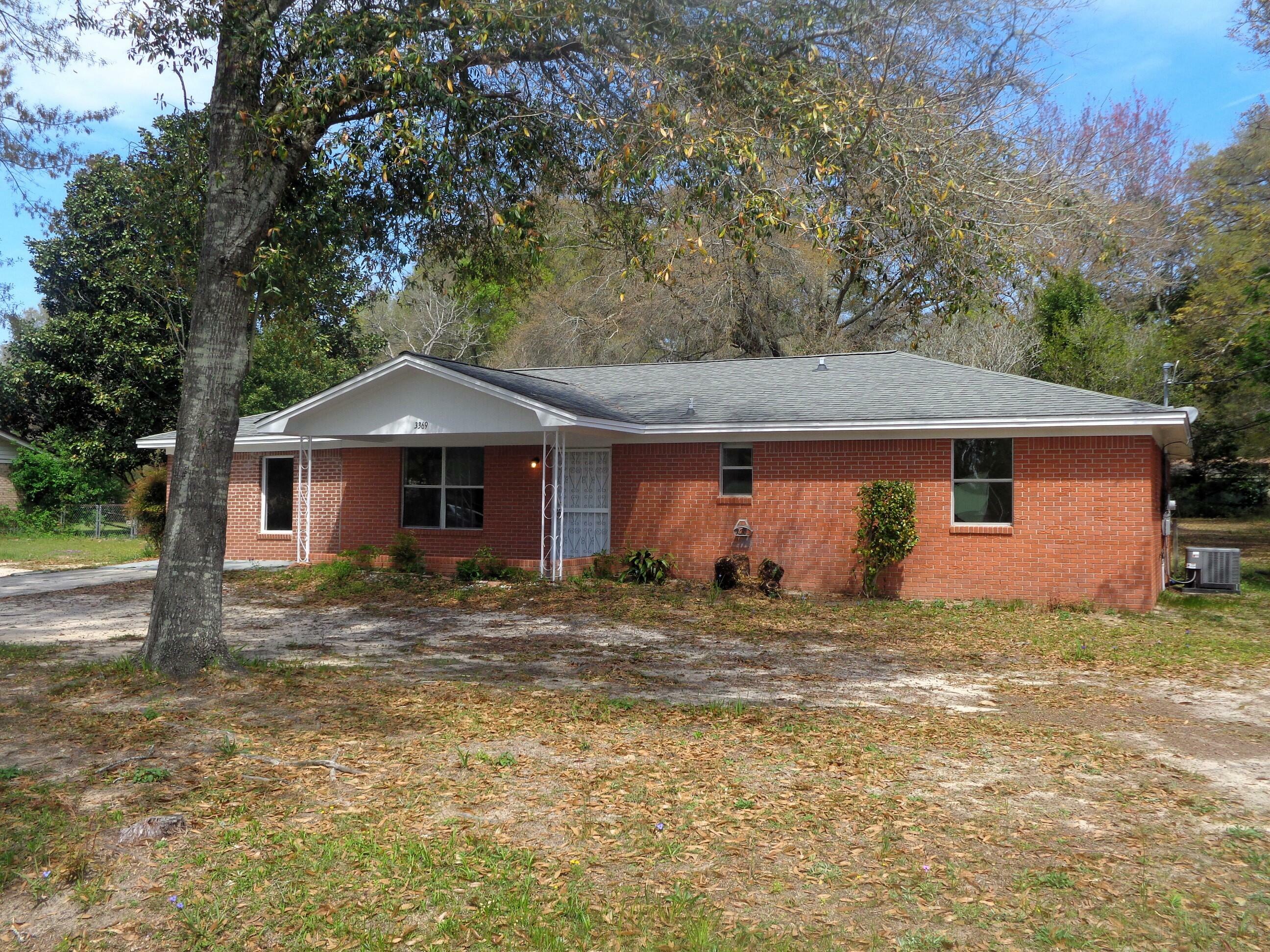 Property Photo:  3369 Auburn Road  FL 32539 