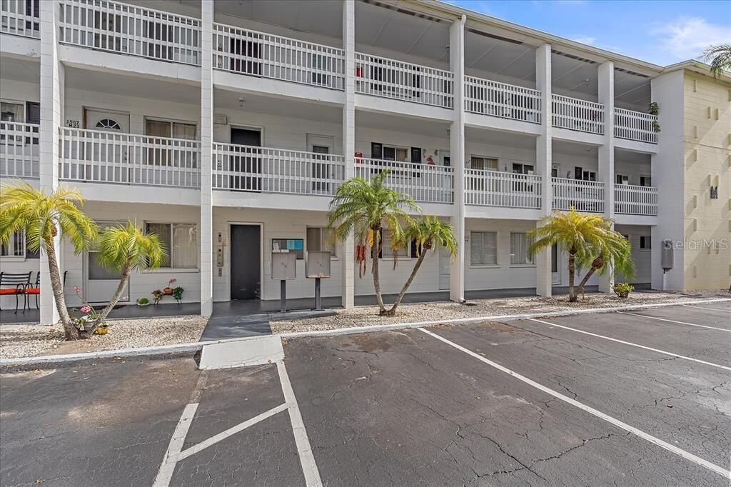 Property Photo:  1593 Leisure Drive M26  FL 34207 