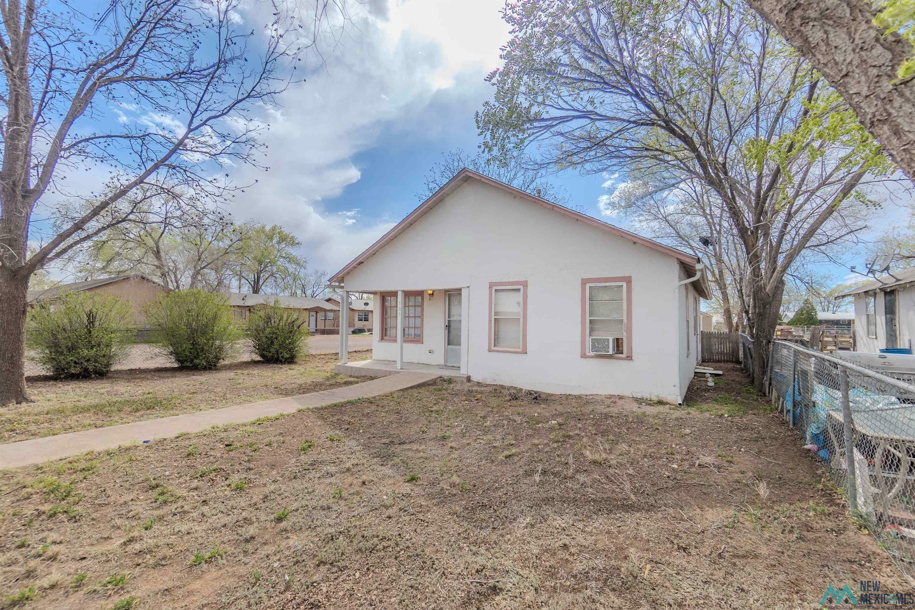 Property Photo:  501 N Ave K Avenue  NM 88130 