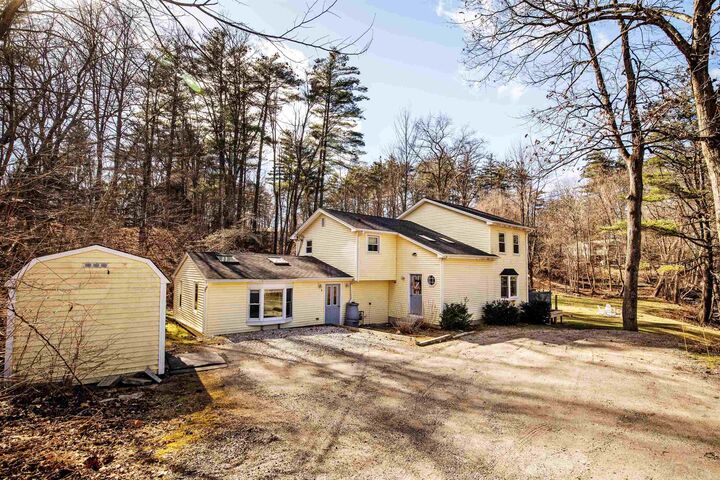 Property Photo:  6 Steep Street  NH 03054 