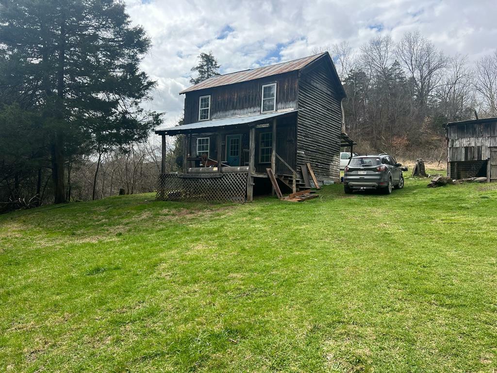 Property Photo:  821 Bellview Road  WV 24993 