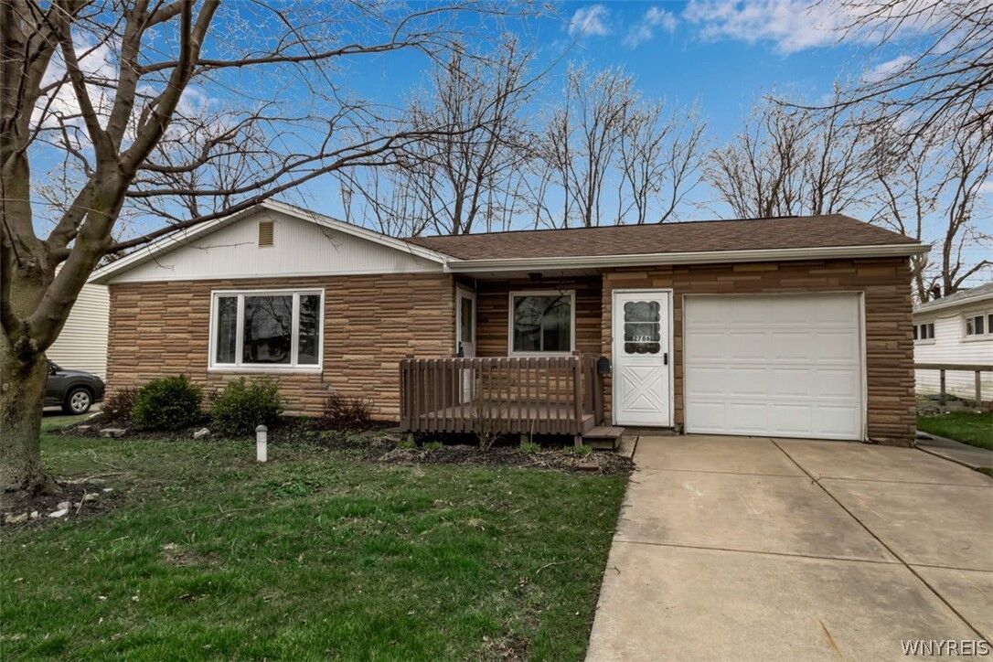 Property Photo:  2786 George Urban Boulevard  NY 14043 