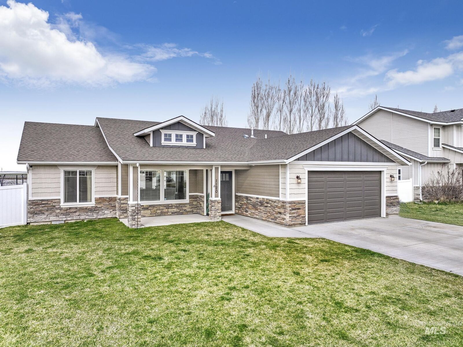 Property Photo:  1120 Ballard Way  ID 83341 