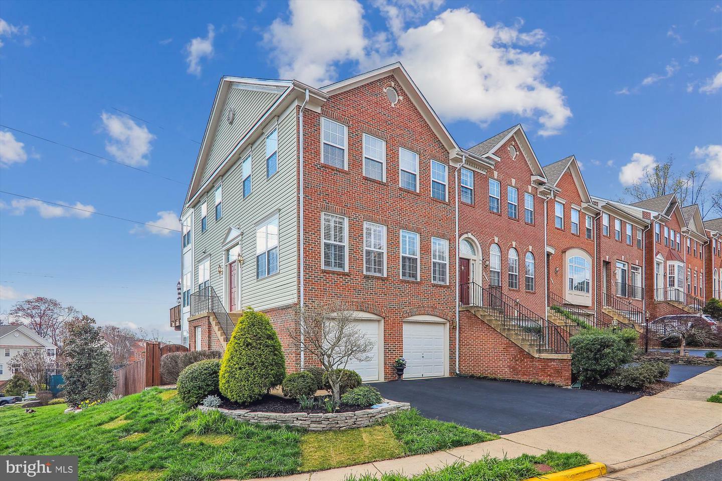 5615 Governors Pond Circle  Alexandria VA 22310 photo