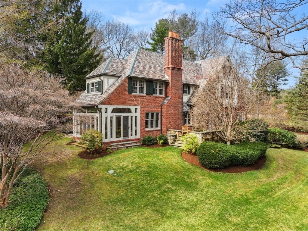 Property Photo: 91 Hundreds Road MA 02481