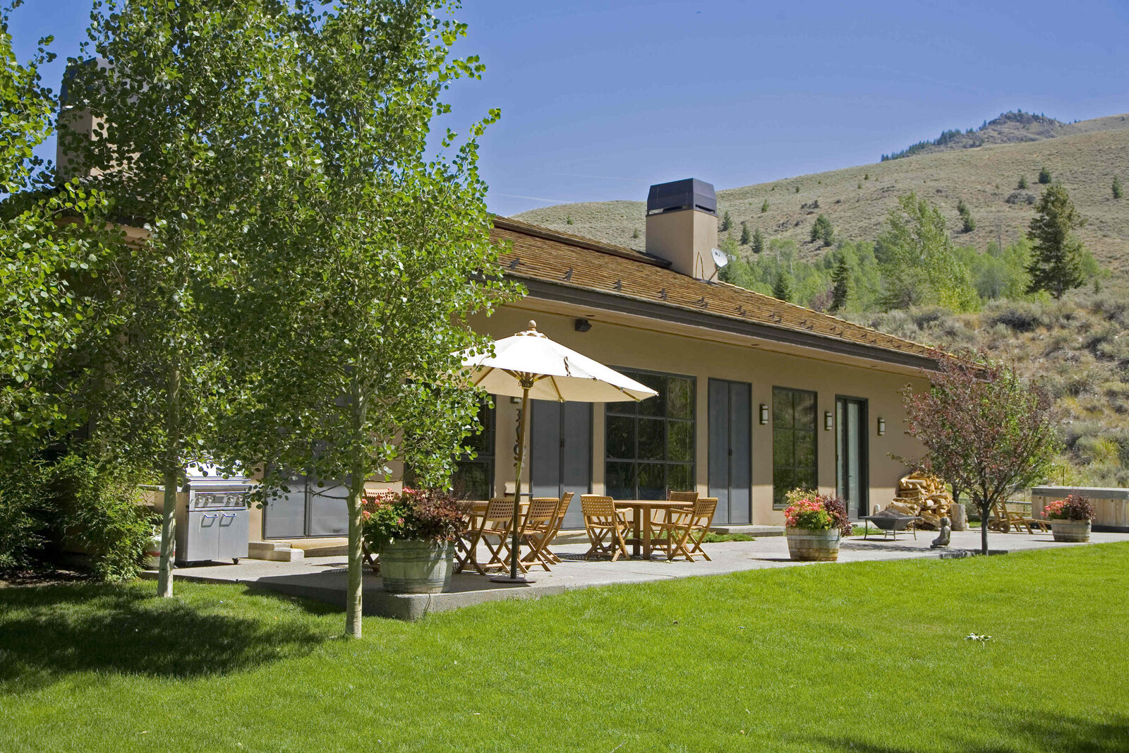 Property Photo:  114 Madison Ave  ID 83340 