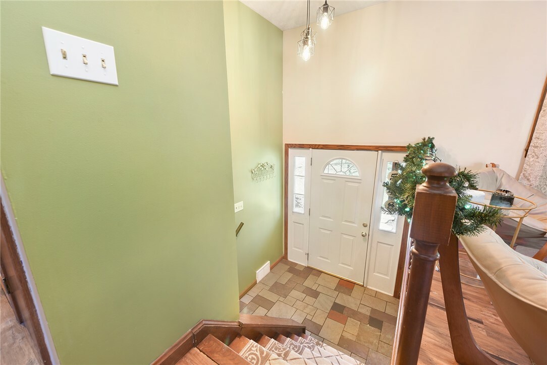 Property Photo:  548 Harpers Ferry Road  PA 16117 