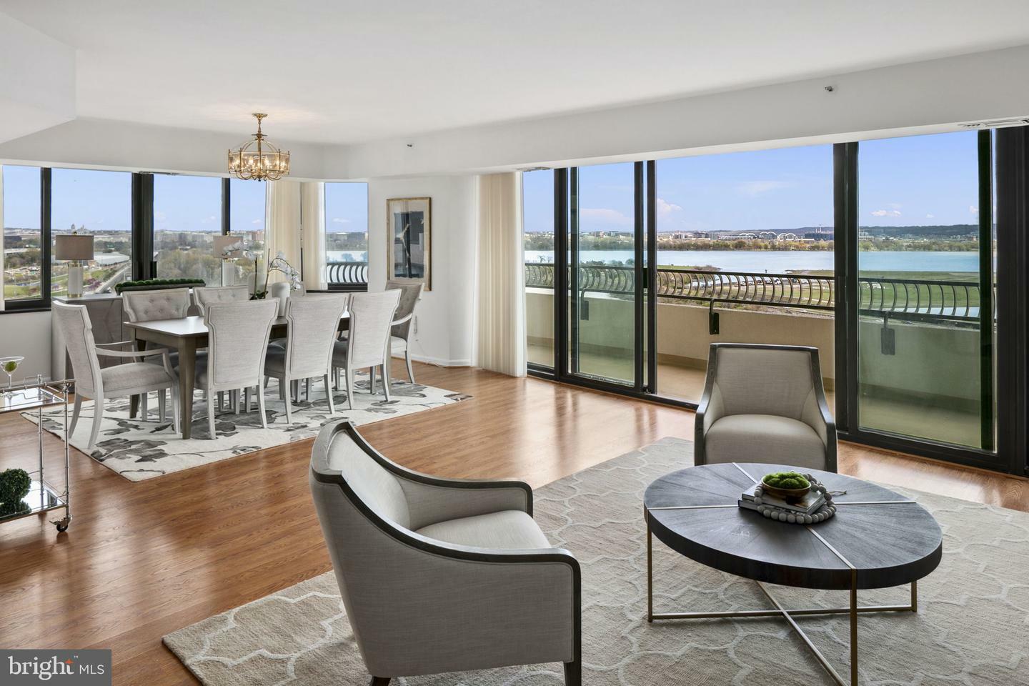 Property Photo: 1300 Crystal Drive 1402S VA 22202