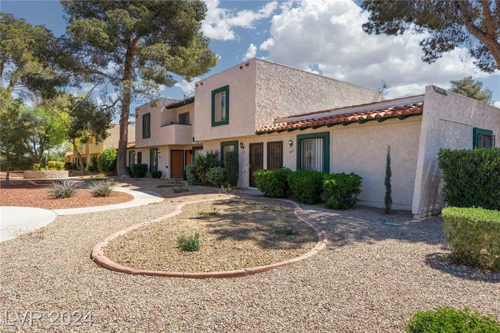 Property Photo:  441 Las Casitas Way  NV 89121 