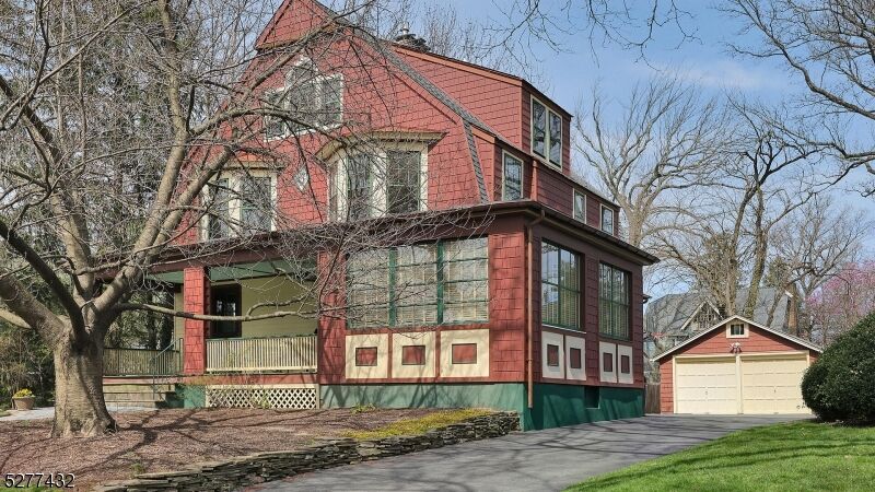 Property Photo:  16 Norman Pl  NJ 07016 