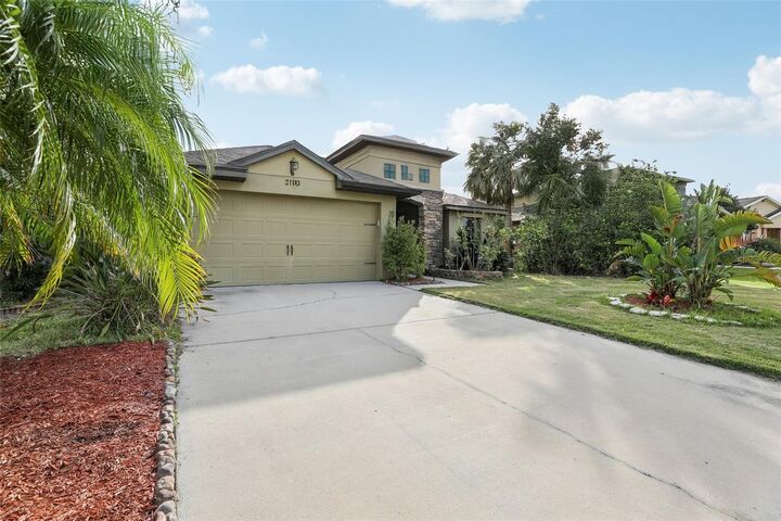 Property Photo: 2703 Gullane Court FL 34746