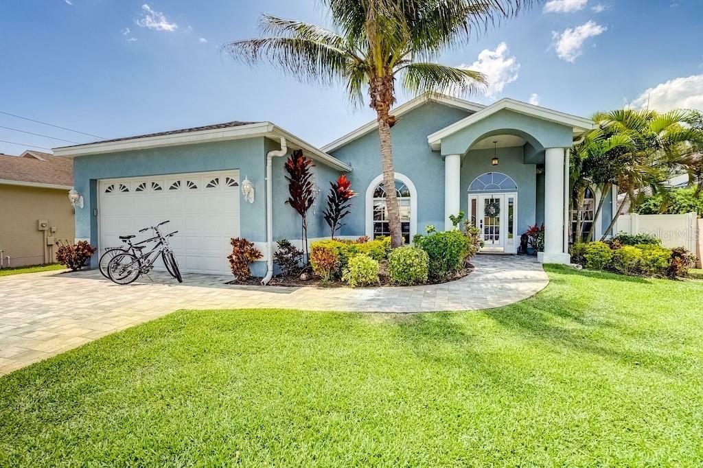 Property Photo:  7832 Amber Court  FL 33772 