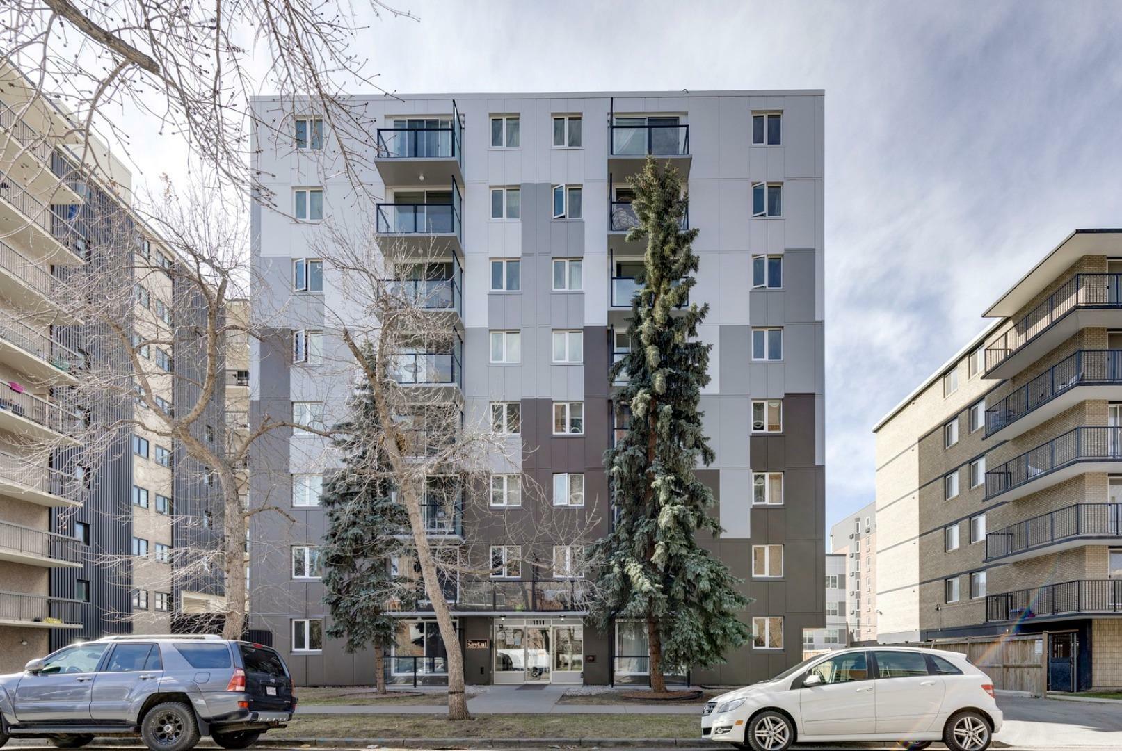 Property Photo: 203, 1111 15 Avenue SW 203 AB T2R 0S8
