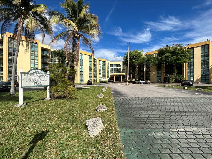 11780 SW 18th St 202-2  Miami FL 33175 photo