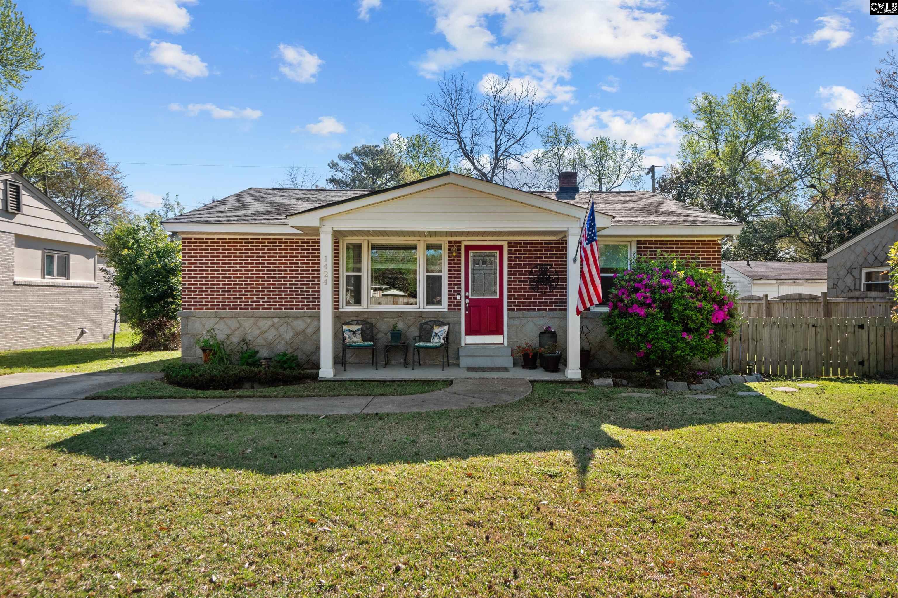 Property Photo: 1424 S Kilbourne SC 29229