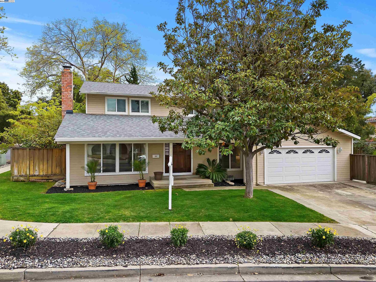 Property Photo:  893 Palomino Dr  CA 94566 